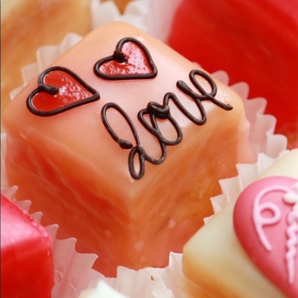 Meet Your Posher, Baroness - Picture 6 of 11